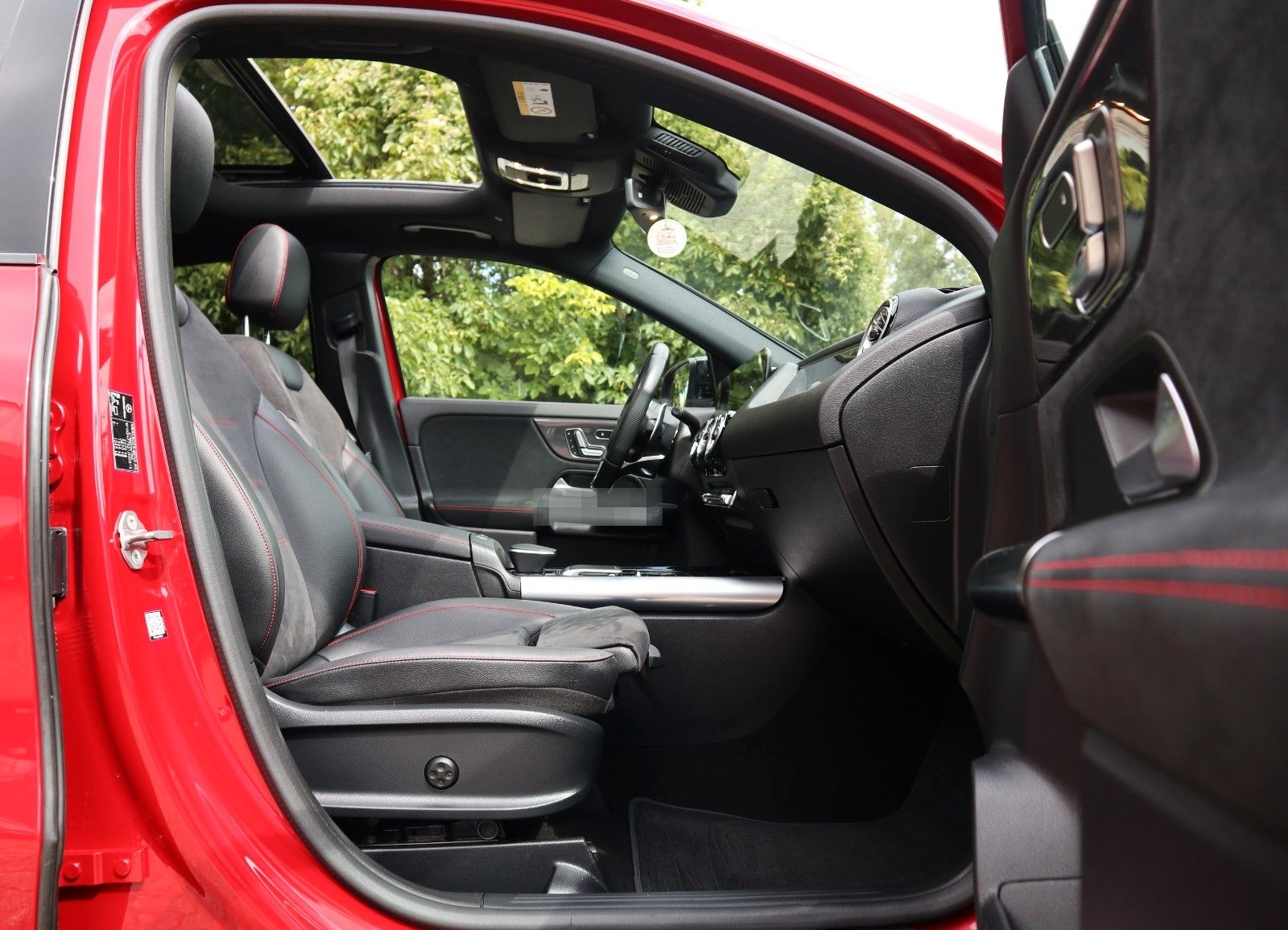 Mercedes-Benz GLA 45 AMG/ALLRAD/LED/VIRTUAL COCKPIT/SCHECKHEFT foto 15