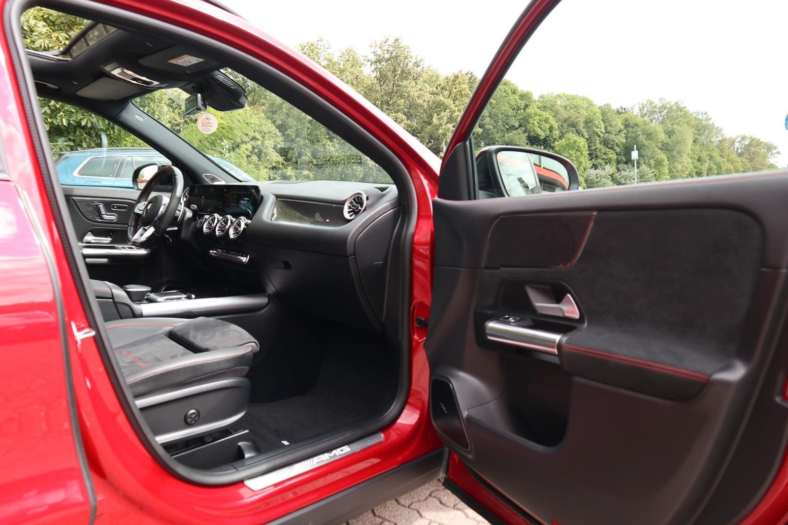 Mercedes-Benz GLA 45 AMG/ALLRAD/LED/VIRTUAL COCKPIT/SCHECKHEFT foto 16
