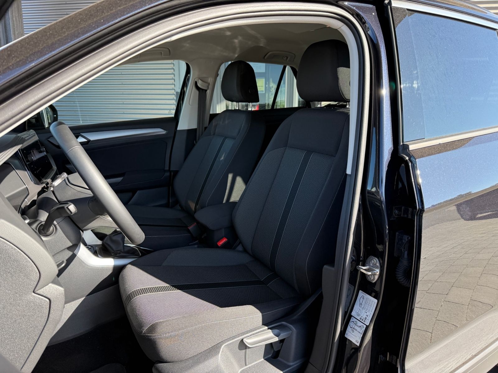 Volkswagen T-Roc 1.0 TSI Life LED/APP/NAVI/DC/PLA foto 10