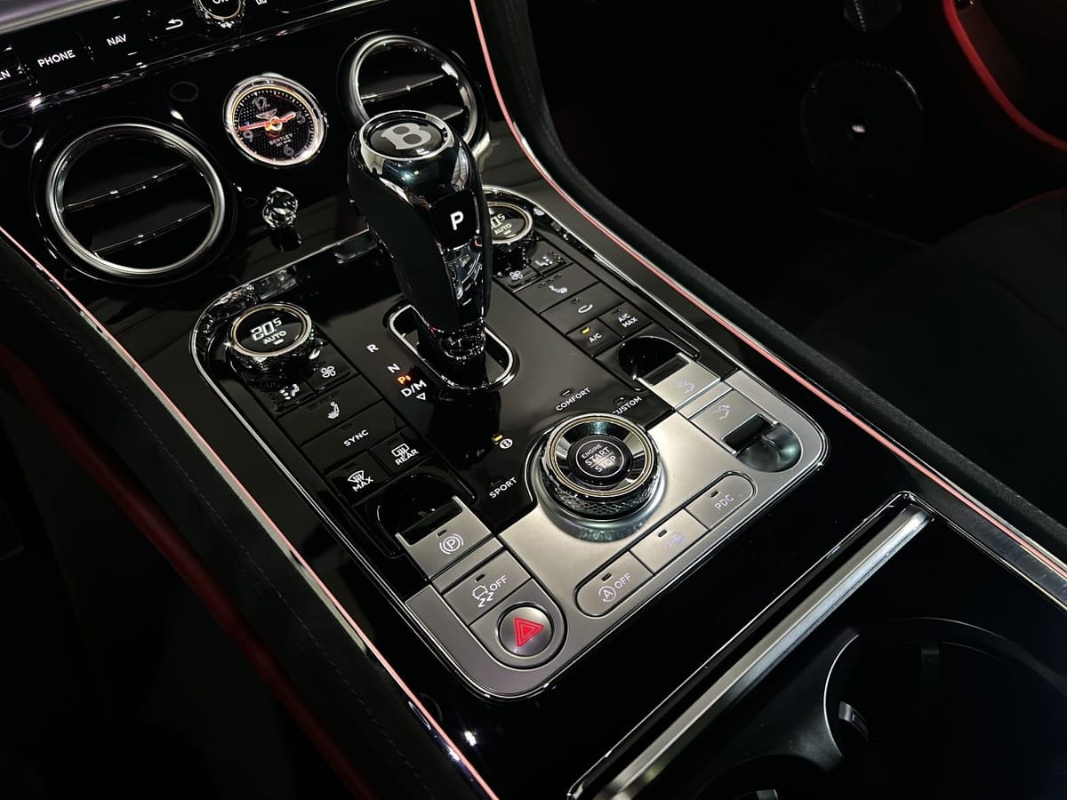 Bentley Continental GT Speed°FULL CARBON°HUD°NIGHT°NAIM° foto 12