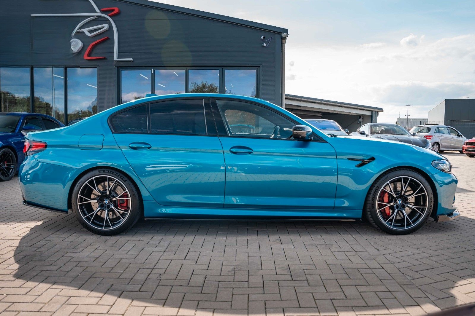 BMW M5 Competition xDrive A foto 12