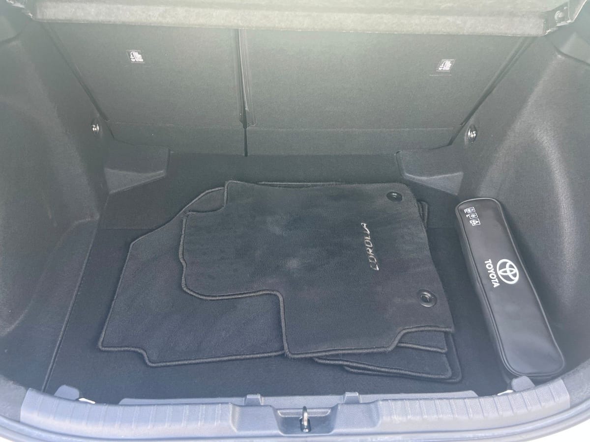 Toyota Corolla Comfort foto 13
