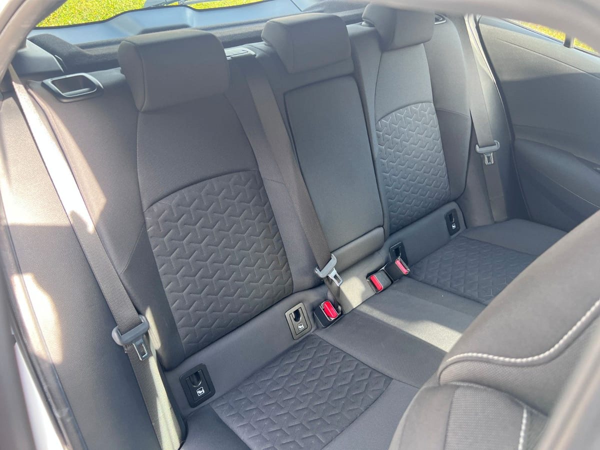 Toyota Corolla Comfort foto 15