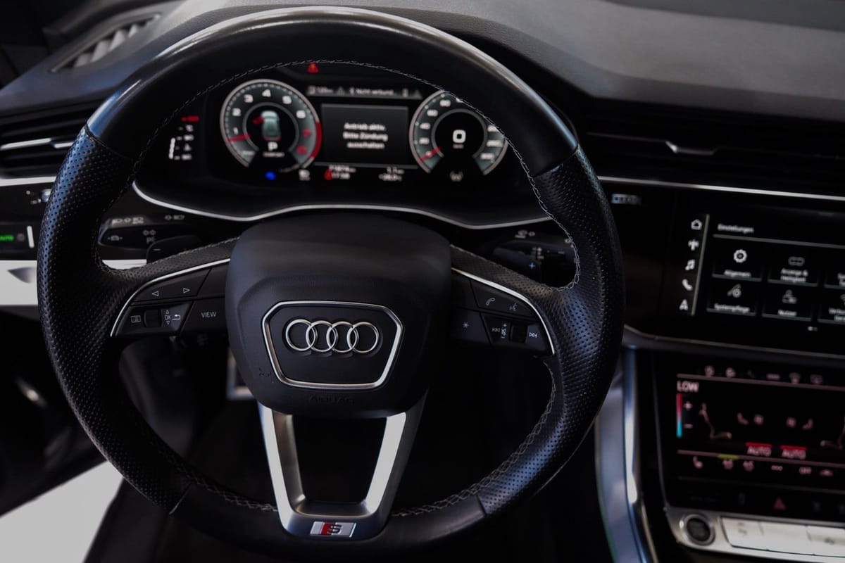 Audi Q8 55 TFSI quattro S-LINE HEAD-UP SOFT-CLOSE R21 foto 15