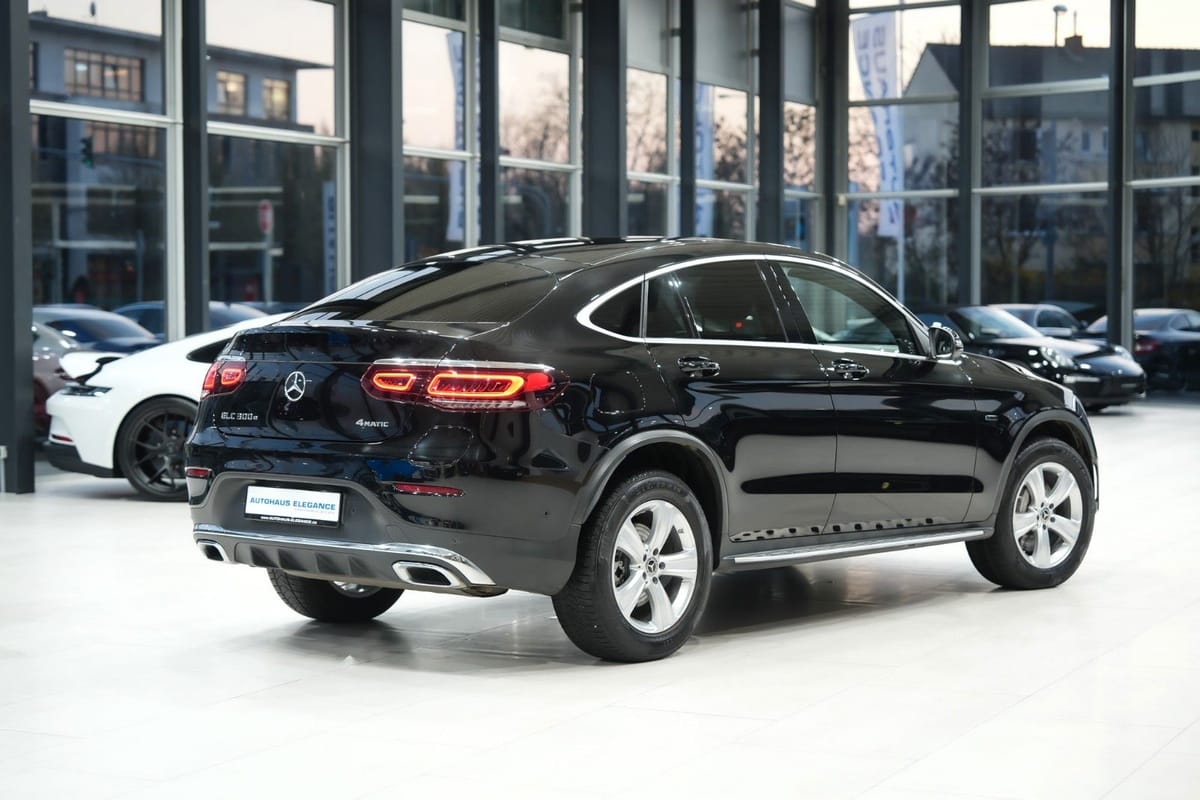 Mercedes-Benz GLC 300 e Coupe 4M AMG-LINE LEDER NAVI LED 1.HD foto 3