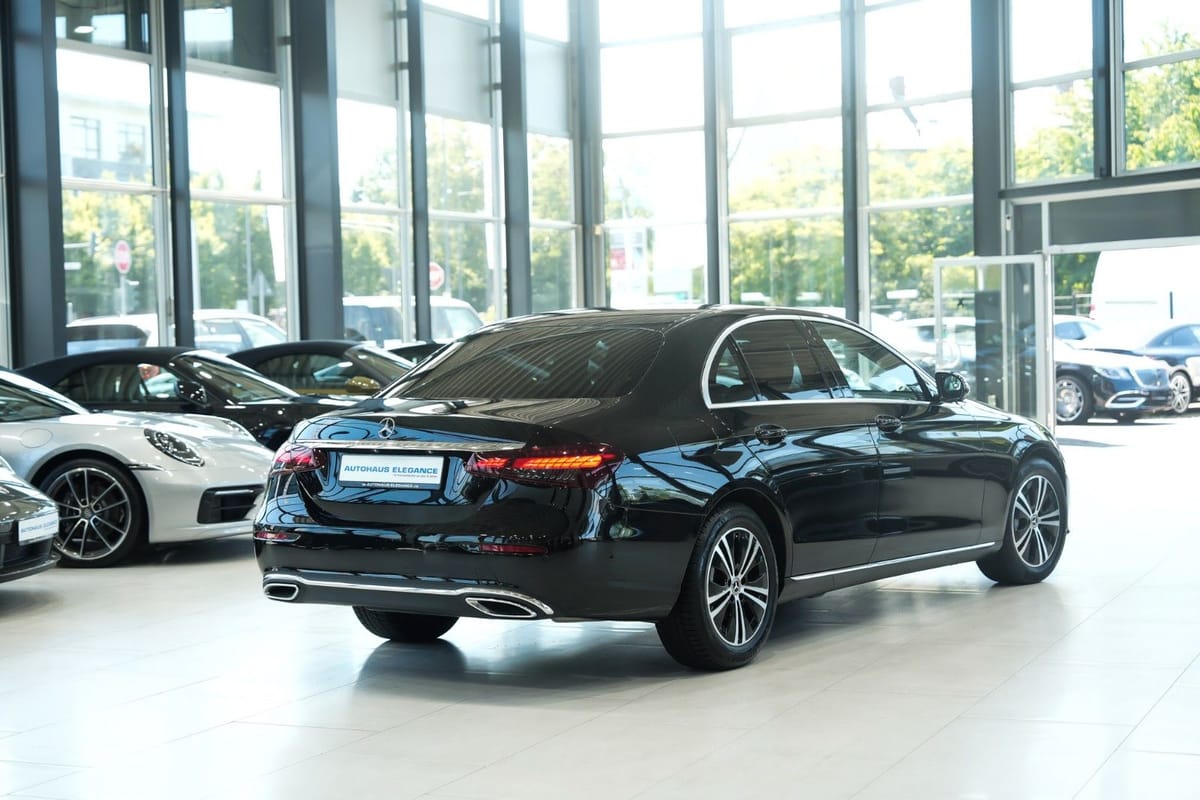 Mercedes-Benz E 300 Lim. Exclusive AVANTGARDE-INT. 360°KAM LED foto 2