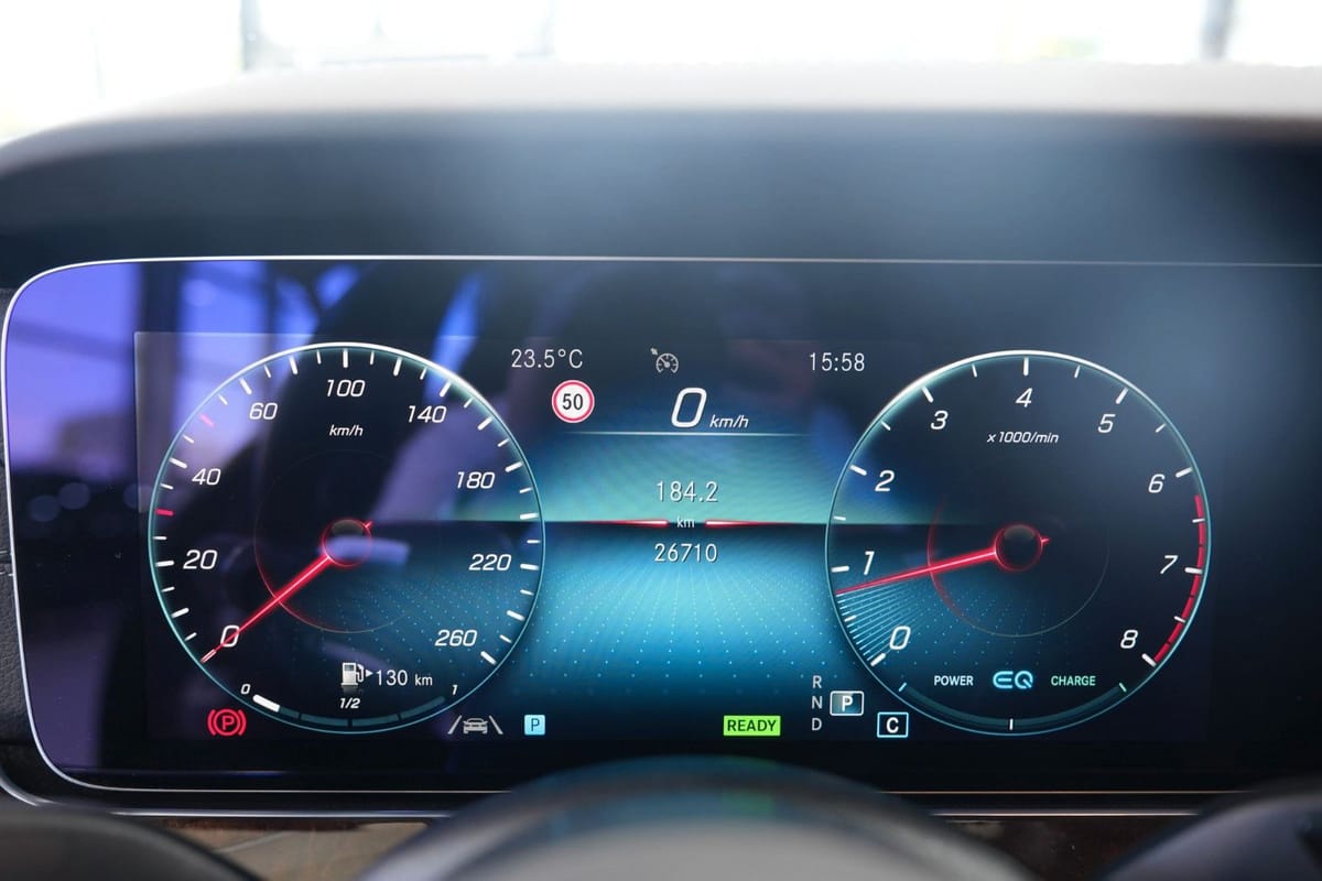 Mercedes-Benz E 300 Lim. Exclusive AVANTGARDE-INT. 360°KAM LED foto 12