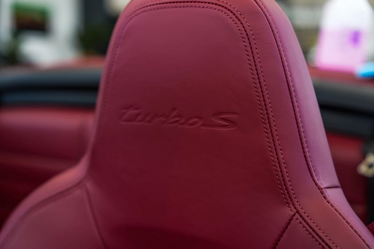 Porsche 992 Turbo S Cabrio*AERO-KIT*CARBON*LIFT*SPORTABG foto 16