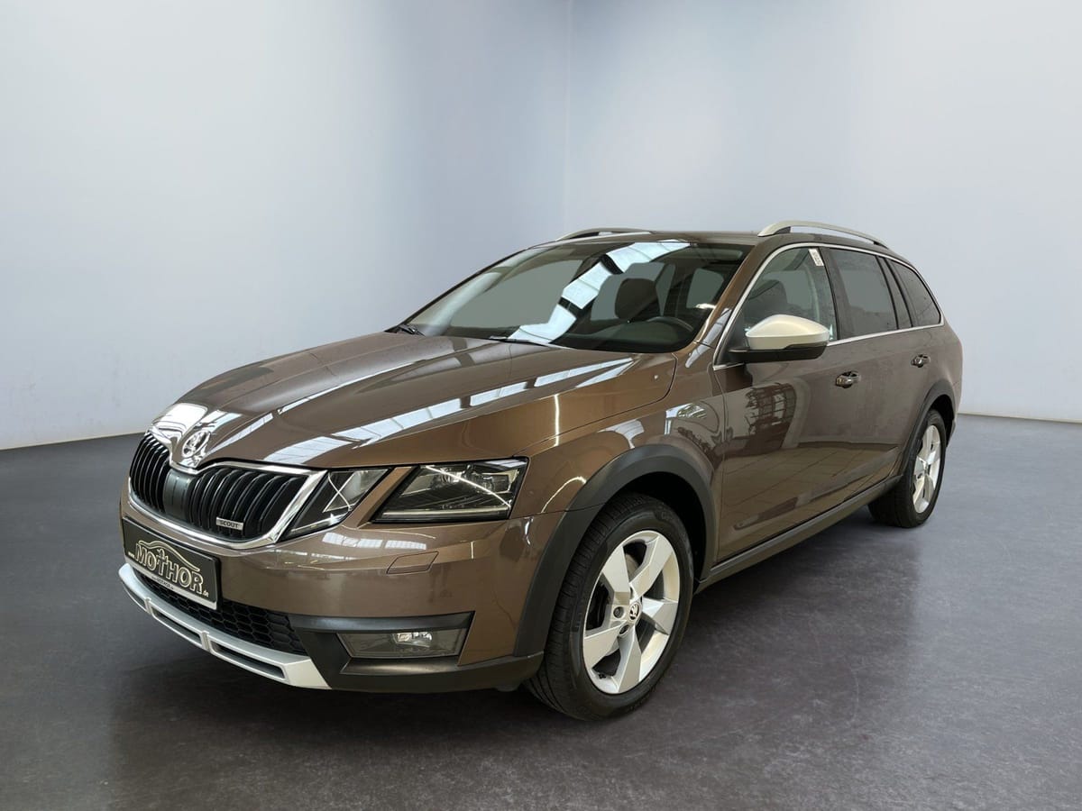 Skoda Octavia Combi Scout 2.0TSI DSG 4x4 AHK Klima PDC foto 2