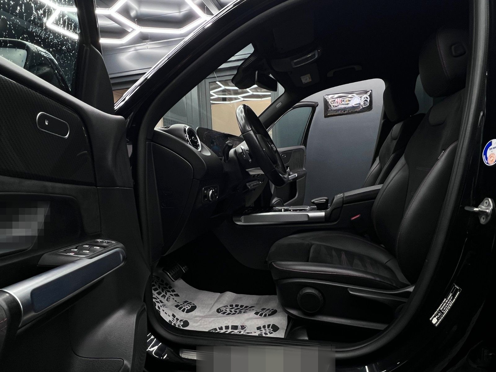 Mercedes-Benz GLB 220d 8G AMG NIGHT DIST+LENK AUGR KAM LED AHK foto 15