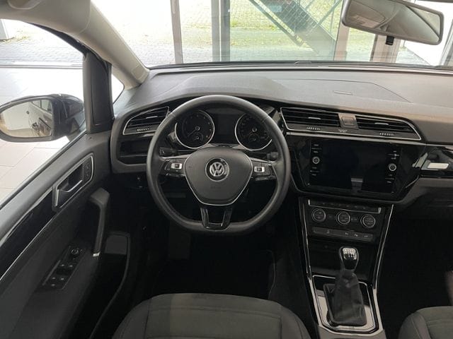 Volkswagen Touran 1.5 TSI 7-Sitzer +AHK+ALLWETTER Highline foto 8