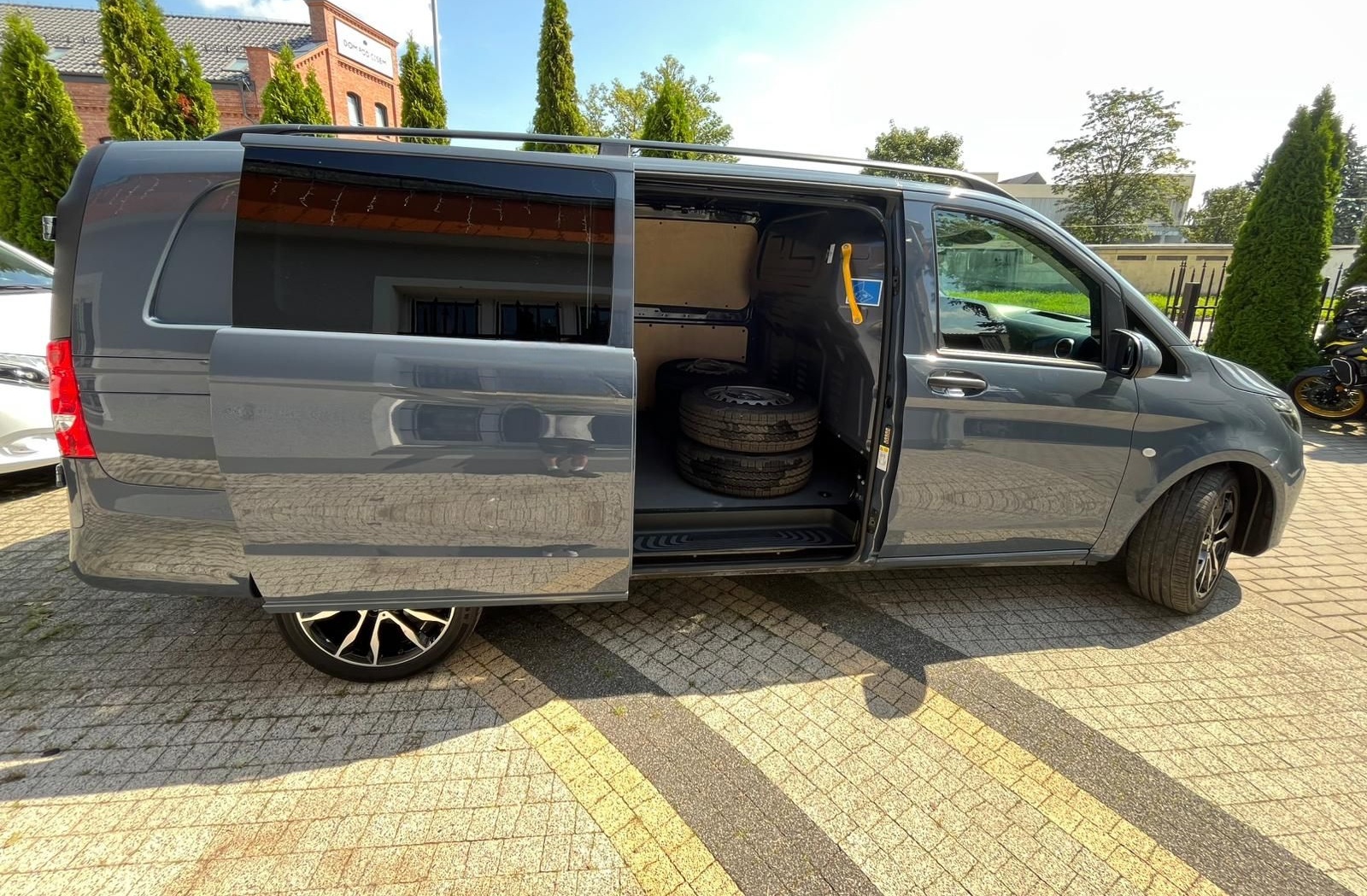 Mercedes-Benz Vito Kasten 114 CDI extralang foto 8