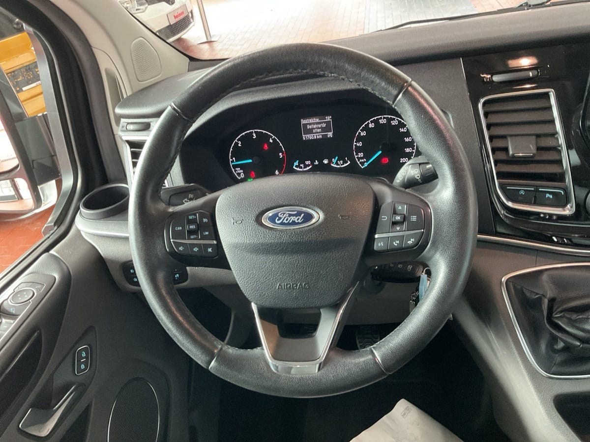 Ford Tourneo Custom Kombi 2.0 TDCi Titanium AHK foto 13