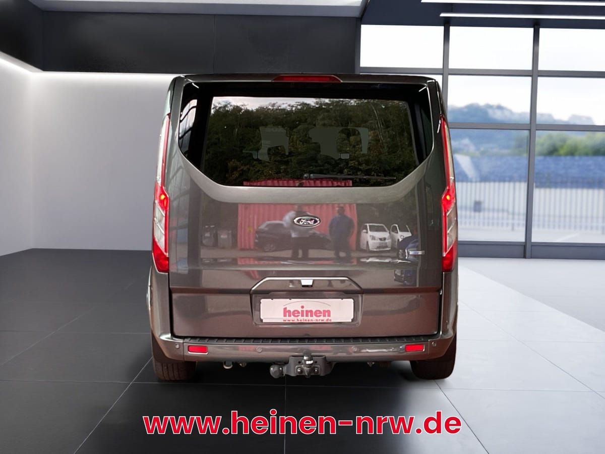 Ford Tourneo Custom Kombi 2.0 TDCi Titanium AHK foto 5