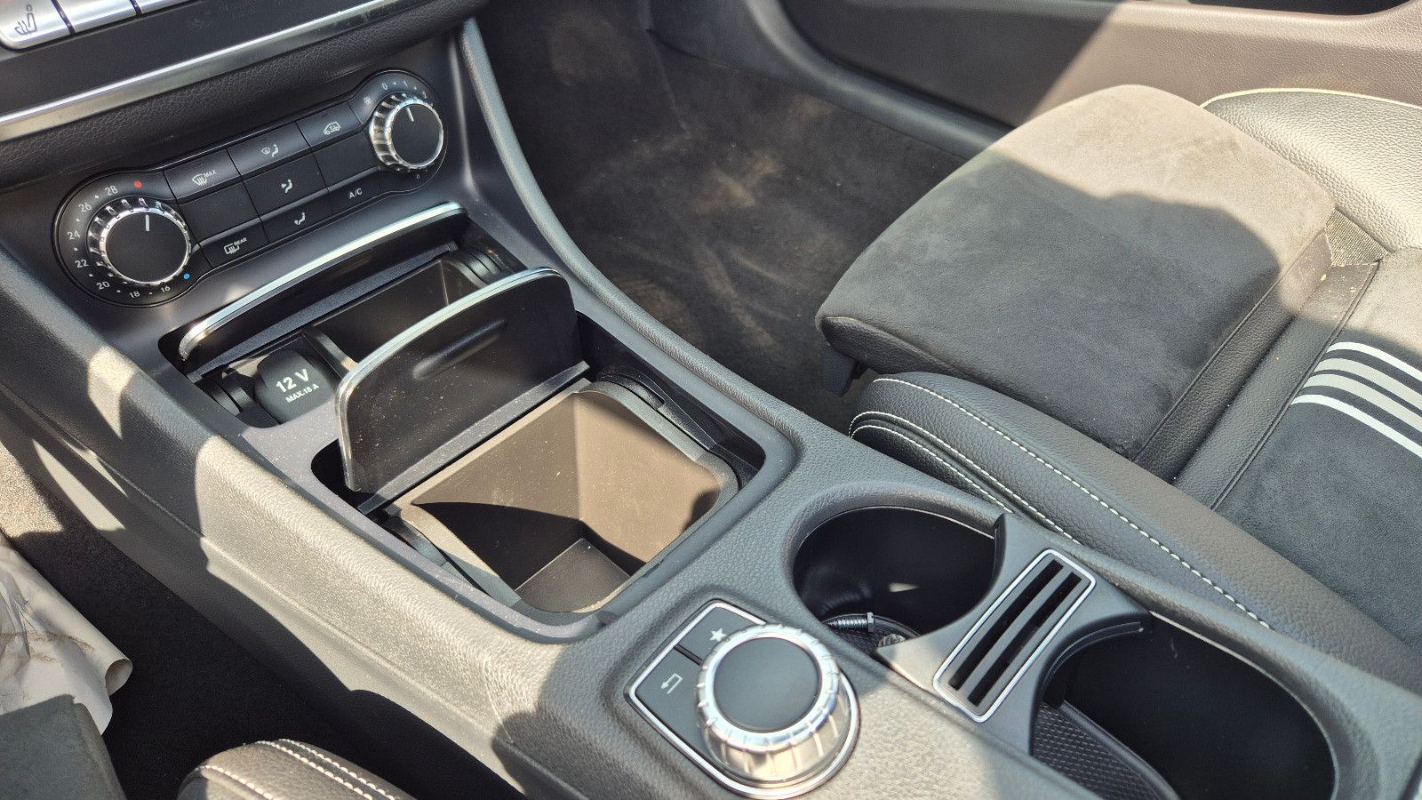 Mercedes-Benz A220 4MATIC AMG Line DCT Edition/PANO/KAMERA/ foto 18