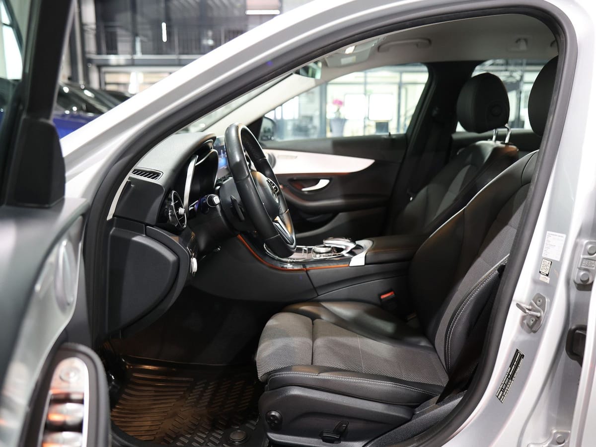 Mercedes-Benz C 180 T ADVANCED AVANTGARDE / LEDER / LED / PARK foto 13