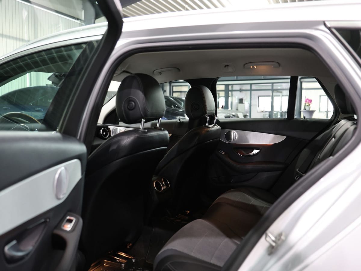 Mercedes-Benz C 180 T ADVANCED AVANTGARDE / LEDER / LED / PARK foto 18