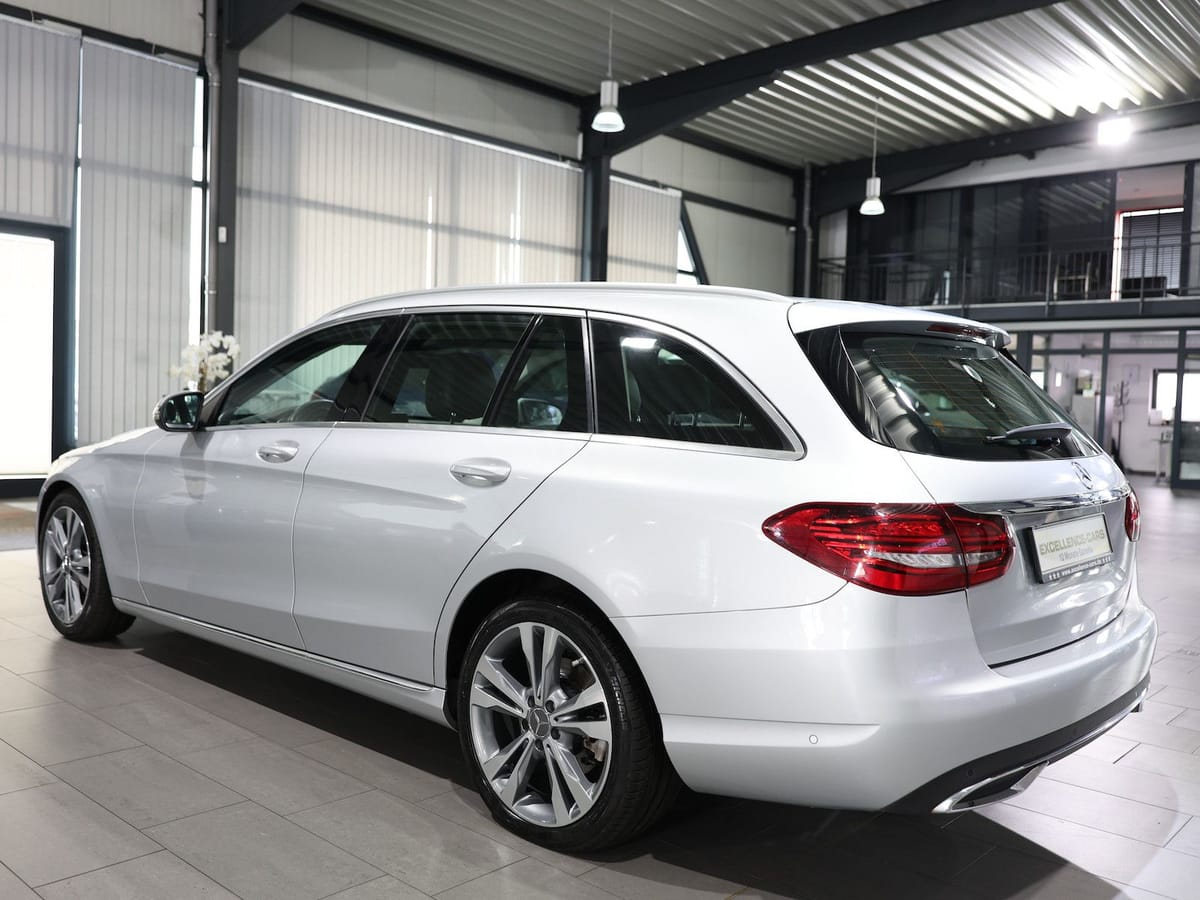 Mercedes-Benz C 180 T ADVANCED AVANTGARDE / LEDER / LED / PARK foto 9