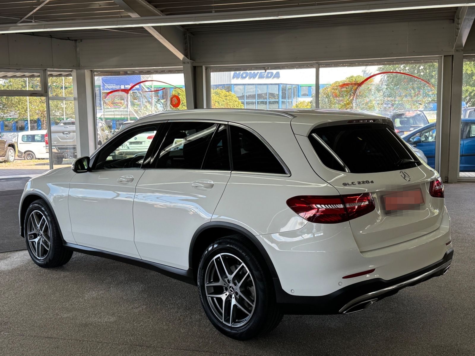 Mercedes-Benz GLC 220 d 4M AMG-Line *AHK*PAN*SHZ*NAV*LED*TEM* foto 3