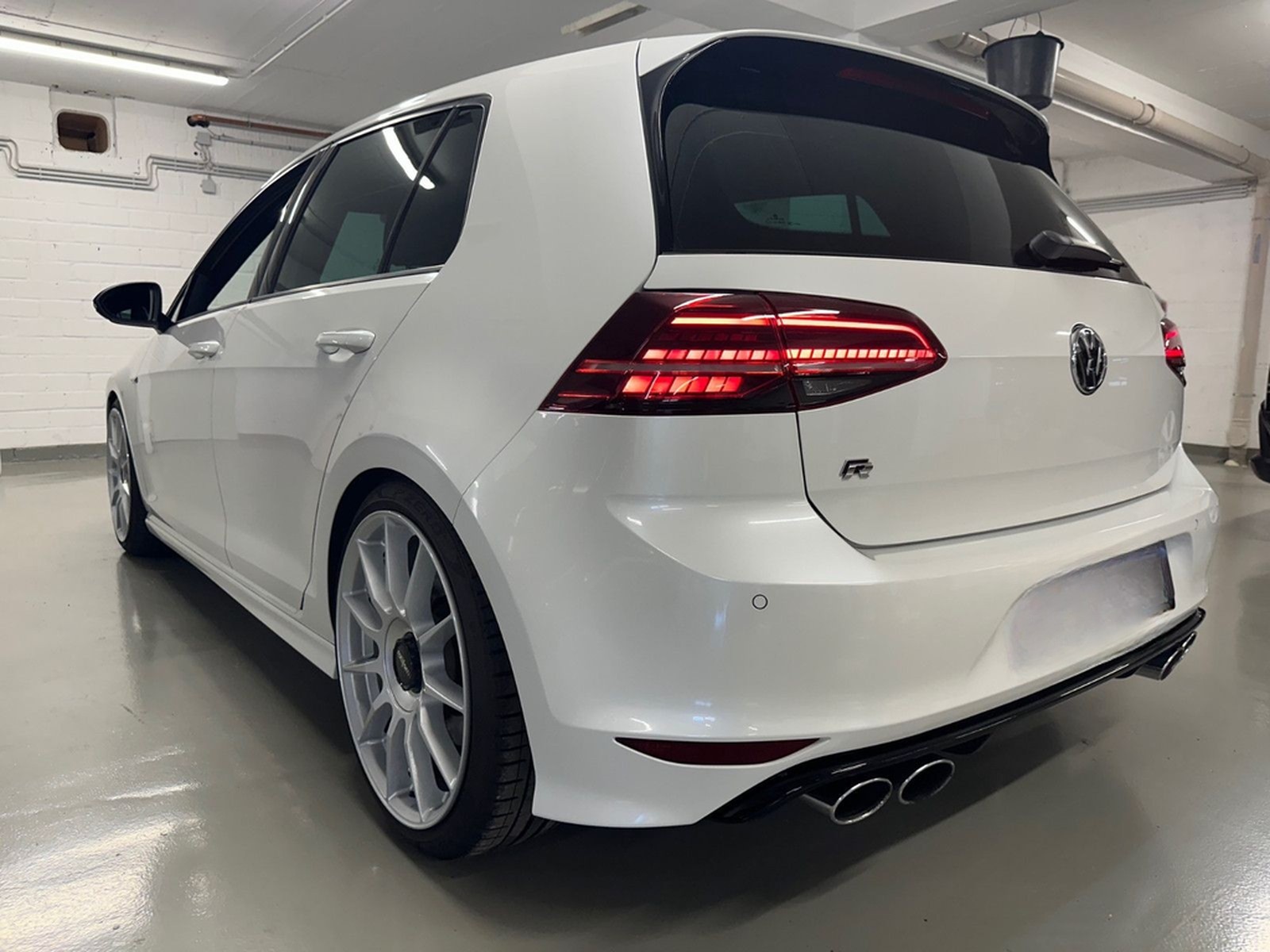 Volkswagen Golf VII Lim. R  4M Leder/Carplay/Temp/K&W/ foto 2