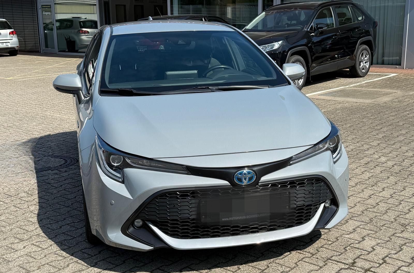 Toyota Corolla 1.8 16V Hybrid Automatik foto 3