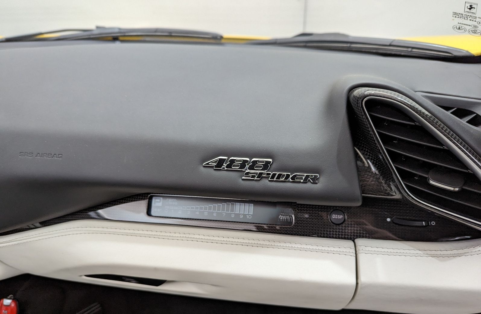 Ferrari 488 Spider ATELIER*CARBONFUL*RACINGSEAT*CAPRISTO foto 15