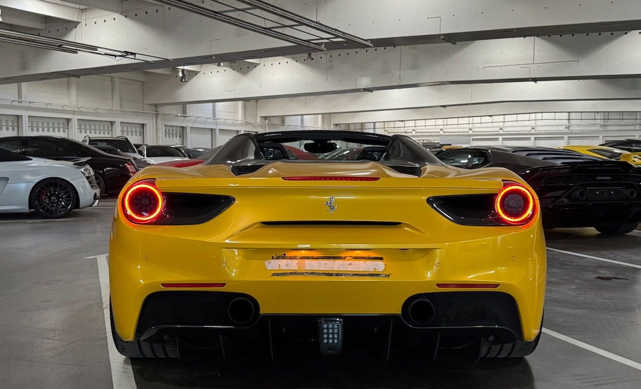 Ferrari 488 Spider ATELIER*CARBONFUL*RACINGSEAT*CAPRISTO foto 7