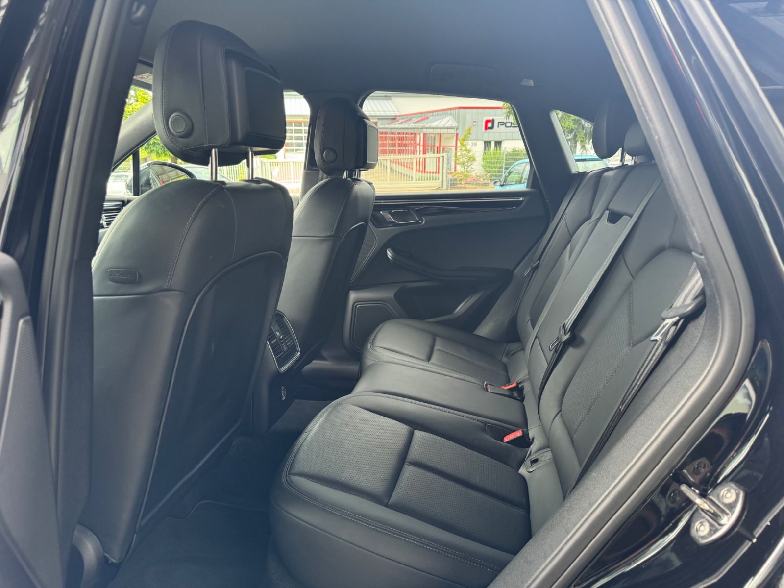 Porsche Macan S PDK/20" TURBO RAD/14-WEGE/RFK/SWA/PCM/ foto 12