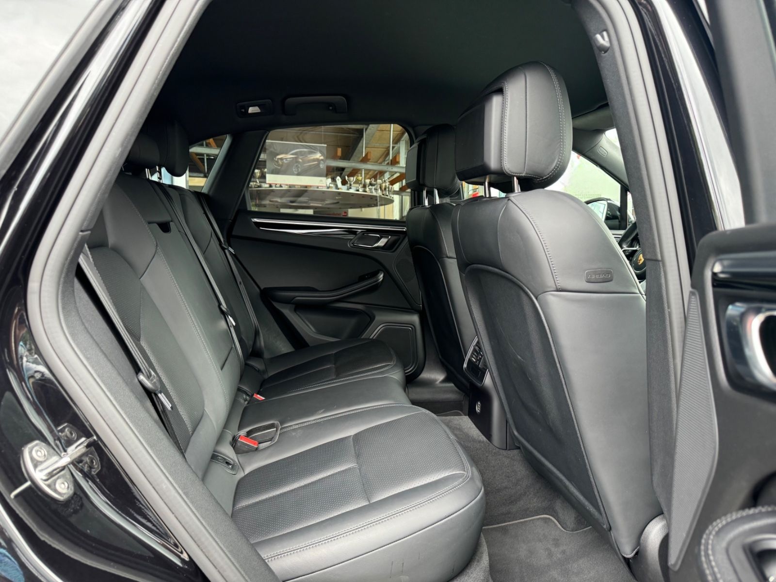 Porsche Macan S PDK/20" TURBO RAD/14-WEGE/RFK/SWA/PCM/ foto 10