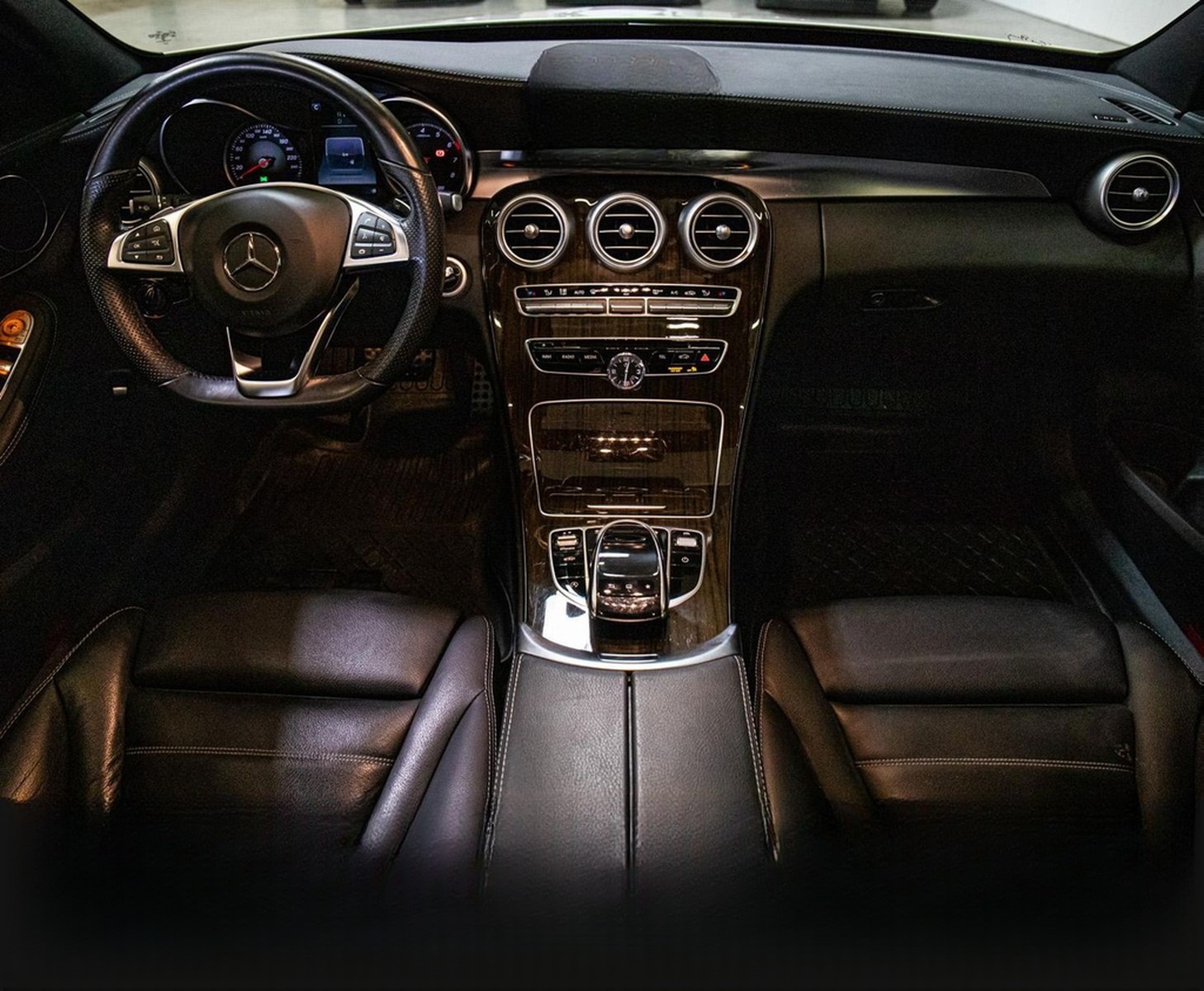 Mercedes-Benz C 400 T 4Matic NAVI LED PANO MEMORY-SITZE foto 14