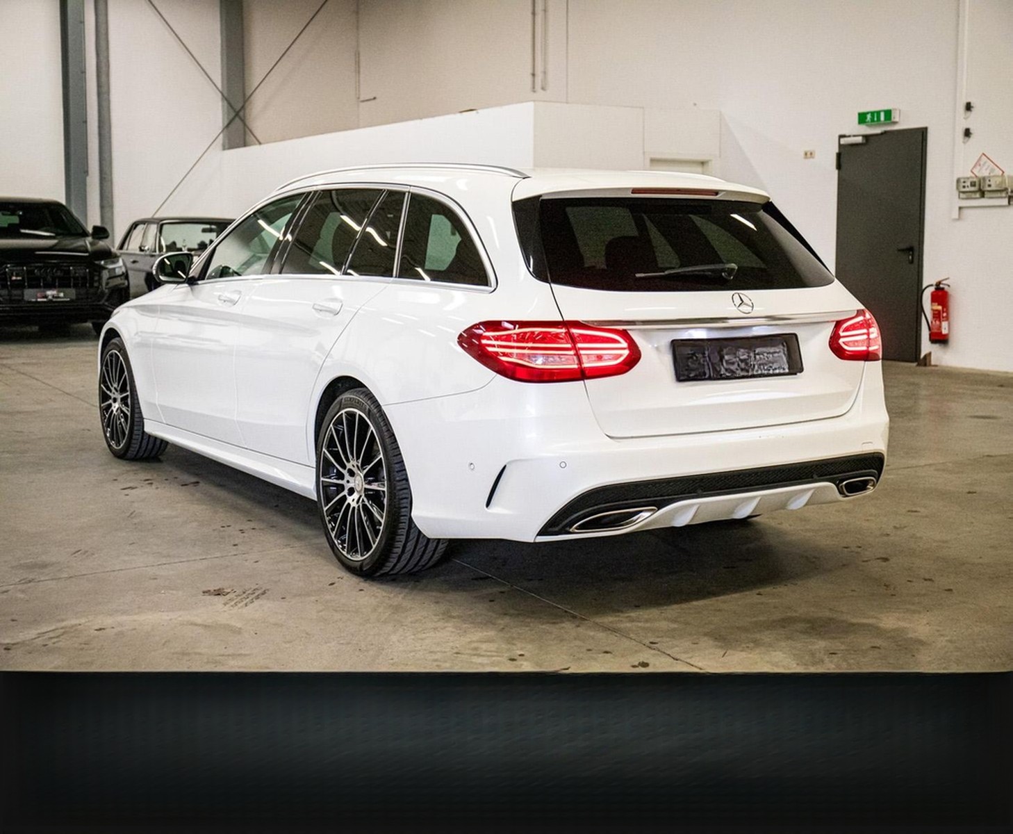 Mercedes-Benz C 400 T 4Matic NAVI LED PANO MEMORY-SITZE foto 7
