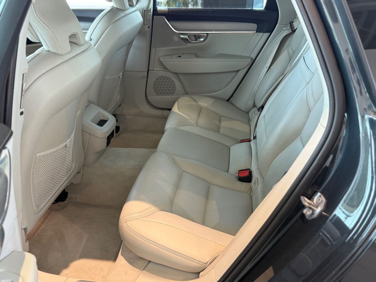 Volvo V90 Kombi NAVIGATION+SHZ+HK+PDC+LEDER foto 11