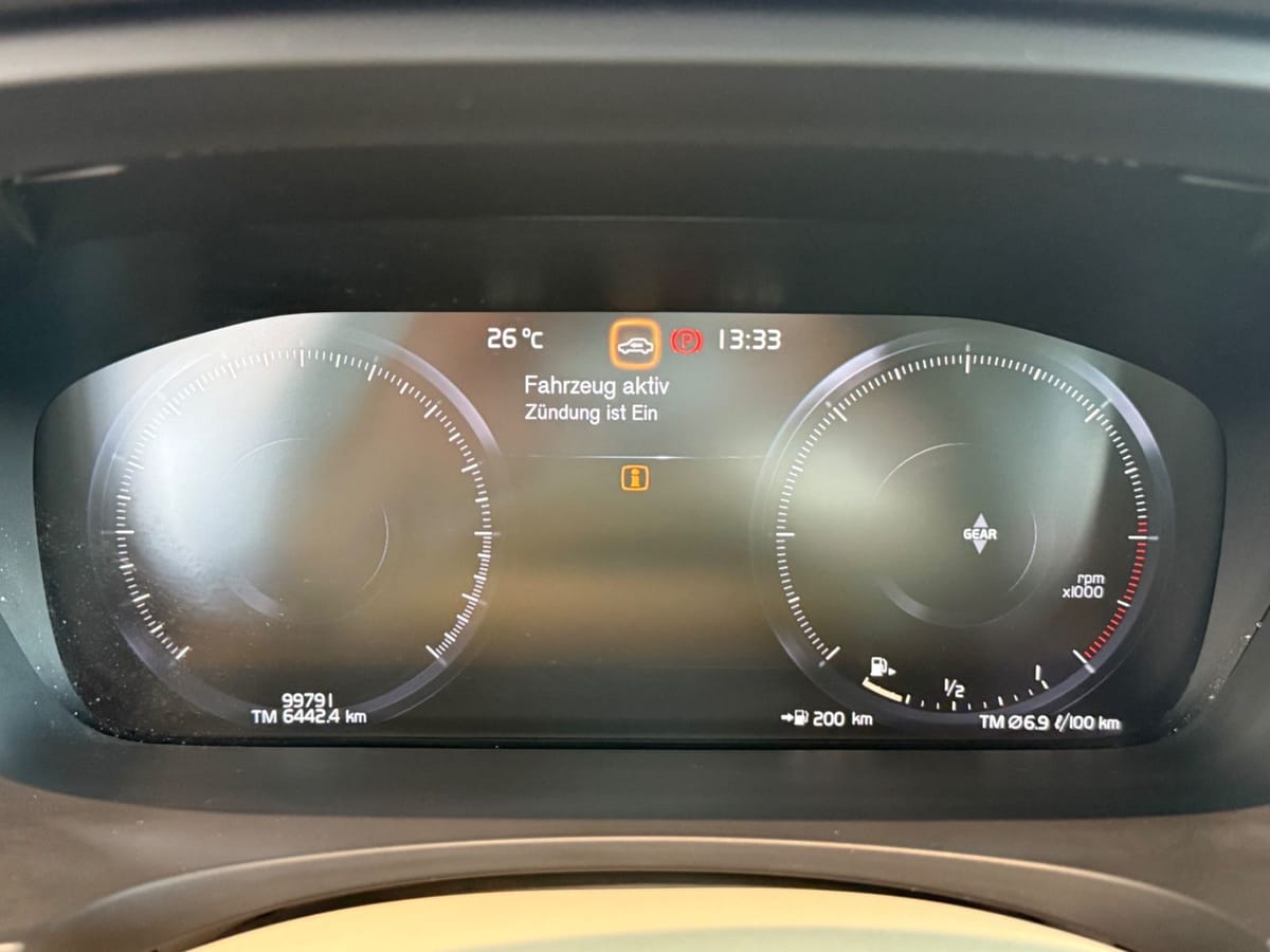 Volvo V90 Kombi NAVIGATION+SHZ+HK+PDC+LEDER foto 6