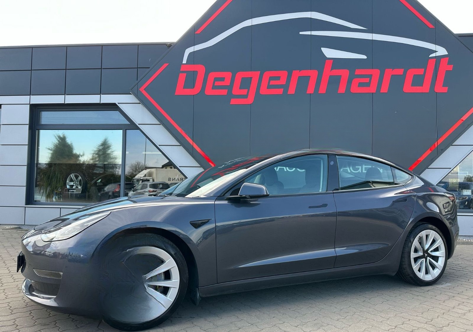 Tesla Model 3 RWD Standard Range Facelift Matrix foto 3