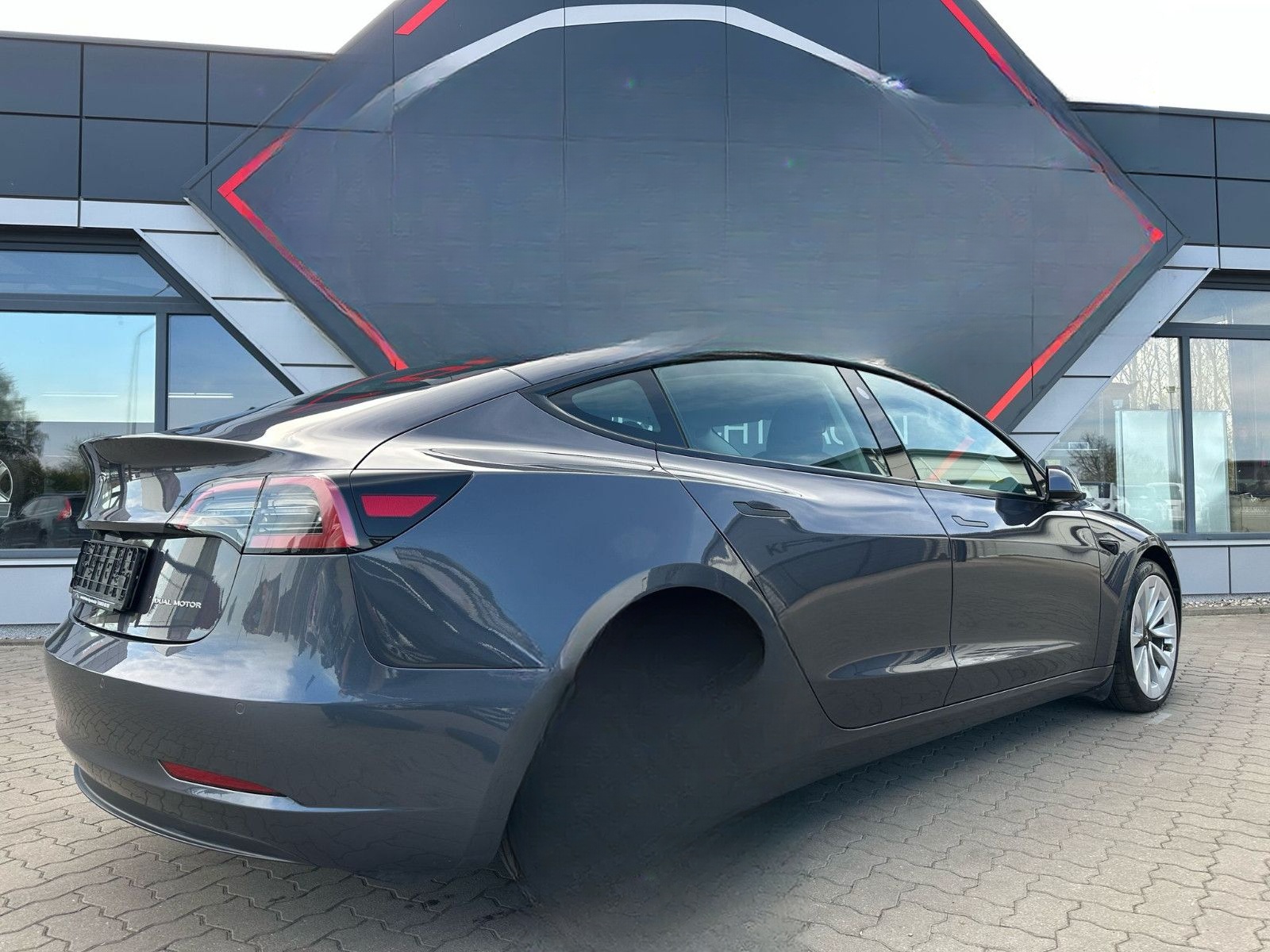 Tesla Model 3 RWD Standard Range Facelift Matrix foto 10
