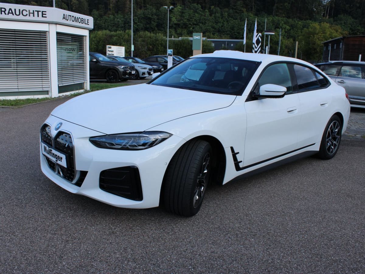 BMW i4 e35 GranC.M Sport ACC SurView Laser Ha/Ka.AHK foto 3