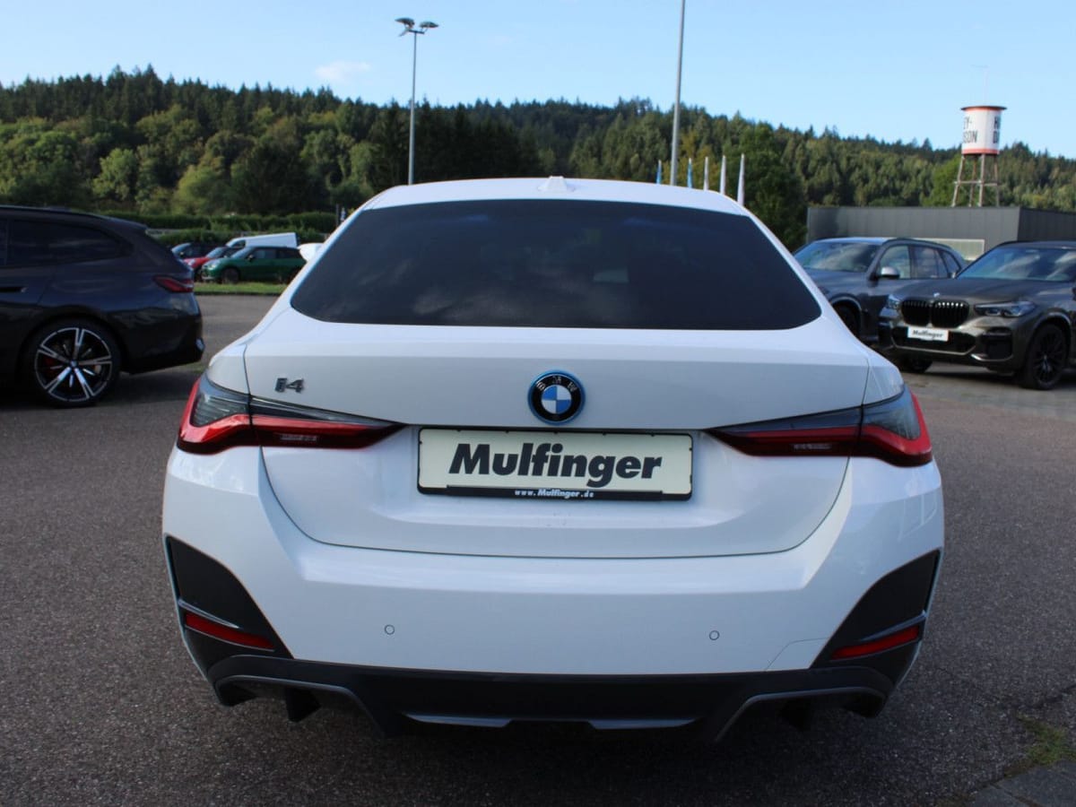 BMW i4 e35 GranC.M Sport ACC SurView Laser Ha/Ka.AHK foto 5