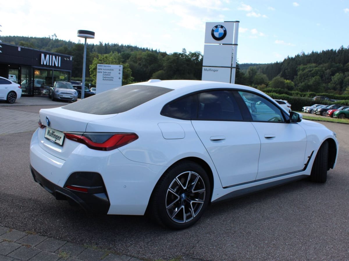 BMW i4 e35 GranC.M Sport ACC SurView Laser Ha/Ka.AHK foto 6