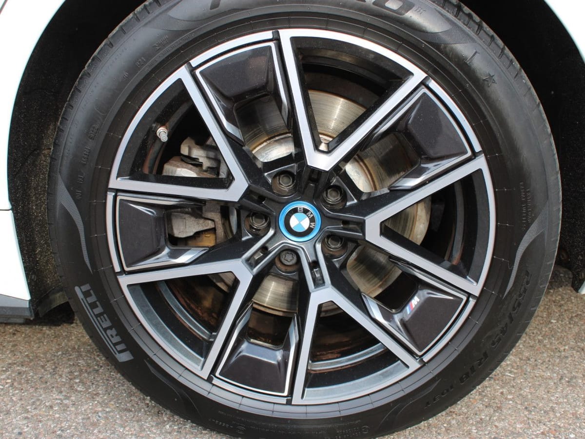 BMW i4 e35 GranC.M Sport ACC SurView Laser Ha/Ka.AHK foto 7