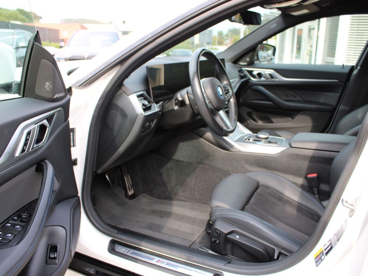 BMW i4 e35 GranC.M Sport ACC SurView Laser Ha/Ka.AHK foto 8