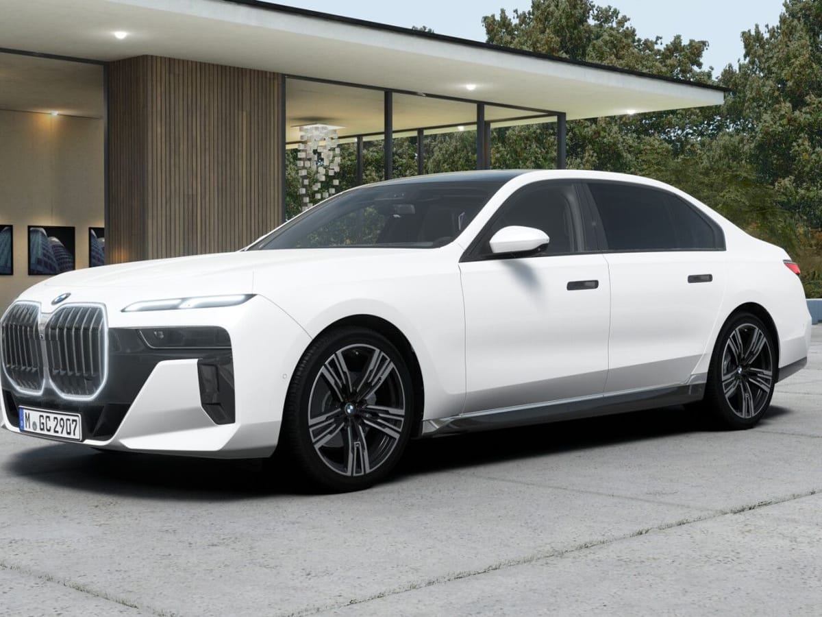 BMW 740d xDr M SPORT SkyLounge,StHzg,360°,DAPro,HUD foto 3