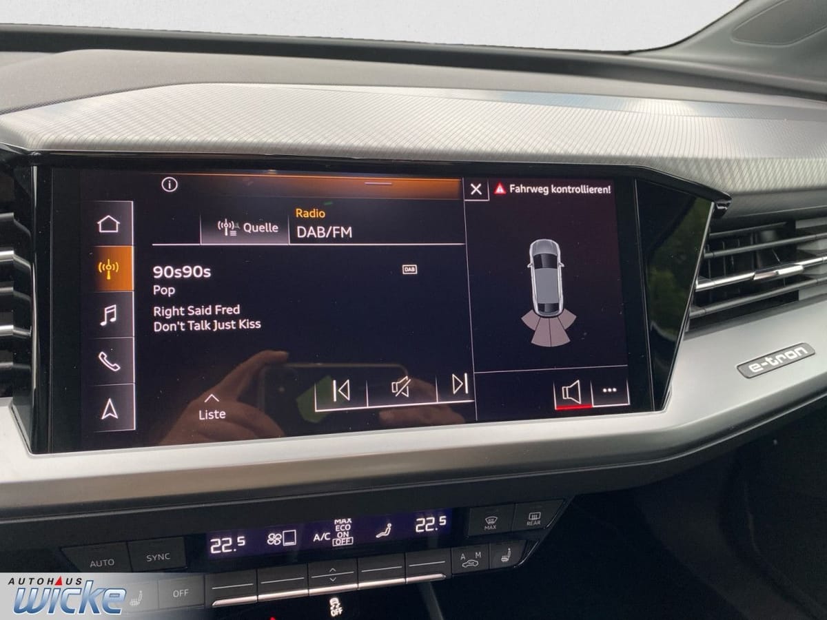 Audi Q4 Sportback 40 e-tron basis NAVI KLIMA AHK LED foto 21