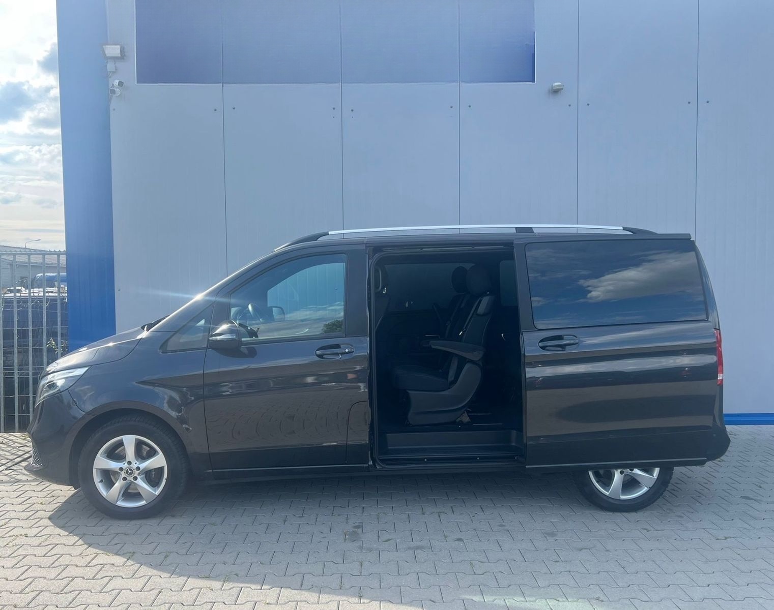 Mercedes-Benz V 300 d 4MATIC NAVI KAMERA 7-SITZER 3x EL.TÜREN foto 5