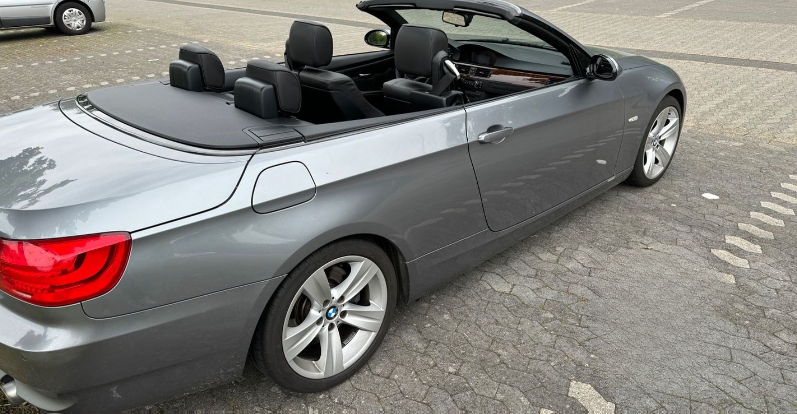 BMW 335i Cabrio - Super original Zustand Keyless Go foto 3