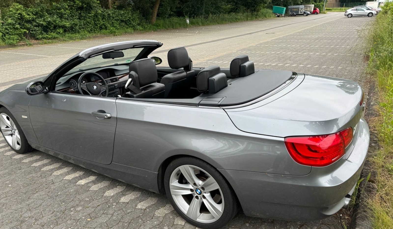 BMW 335i Cabrio - Super original Zustand Keyless Go foto 4