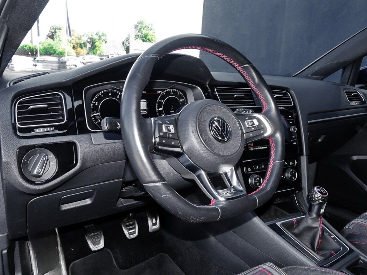 Volkswagen Golf VII GTI Performance 2.0 TSI Navi+ACC+Kamera foto 15