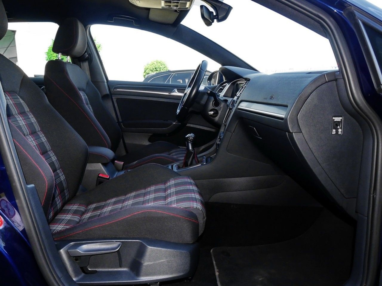 Volkswagen Golf VII GTI Performance 2.0 TSI Navi+ACC+Kamera foto 4