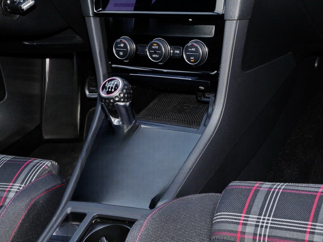 Volkswagen Golf VII GTI Performance 2.0 TSI Navi+ACC+Kamera foto 7