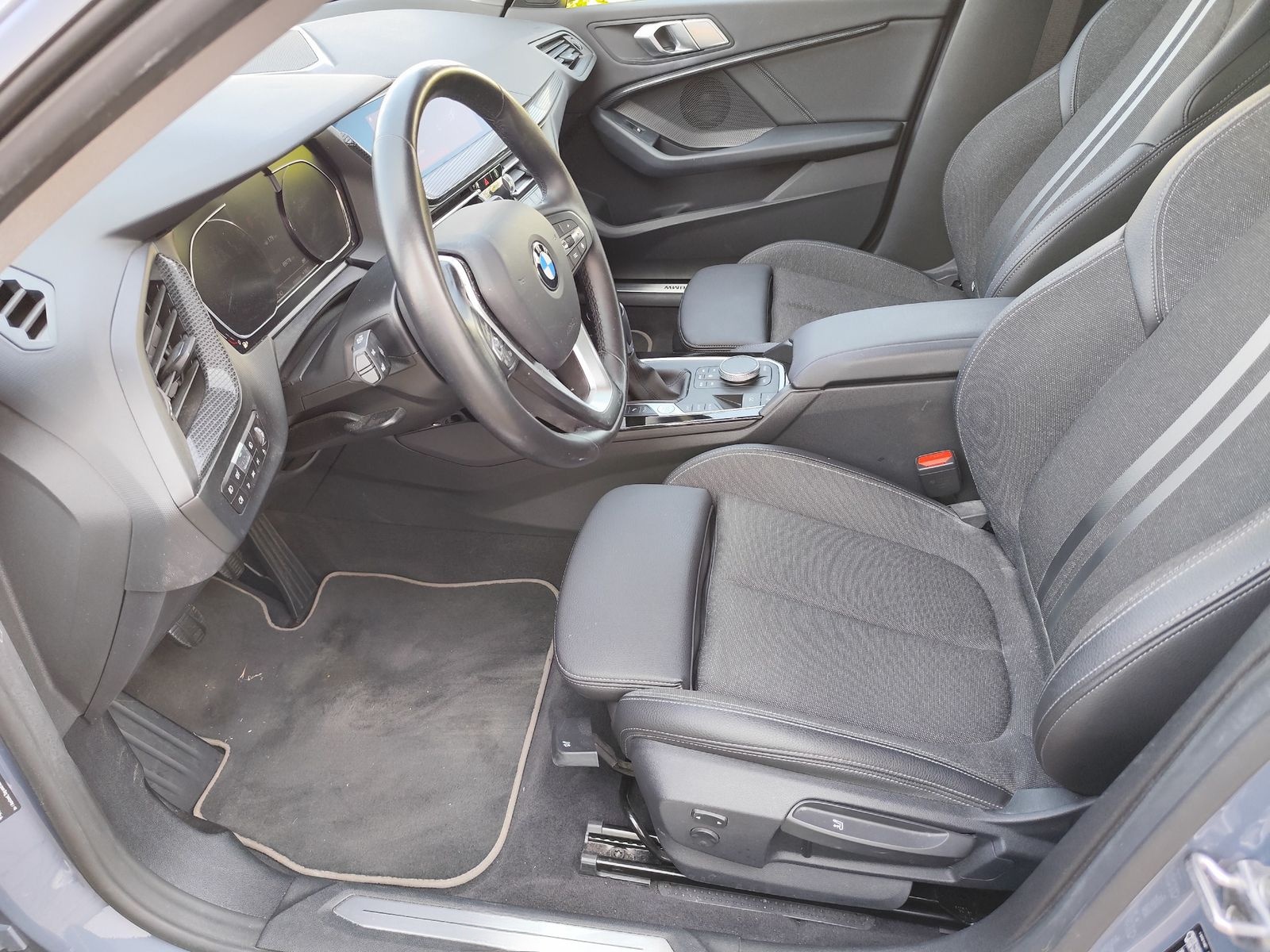 BMW 218i Gran Coupé Sport Line DAB LED Navi SHZ WLAN foto 14