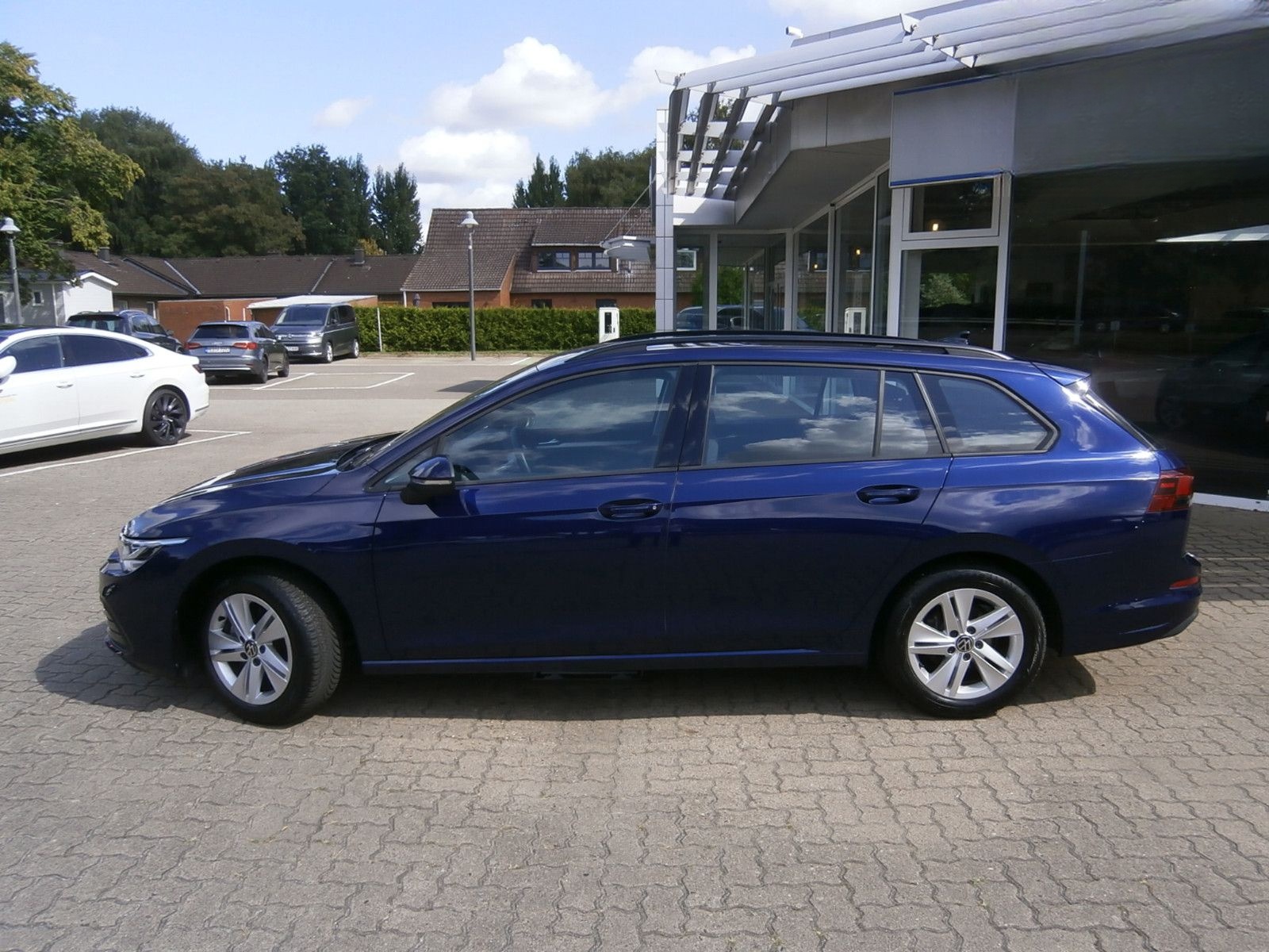 Volkswagen Golf VIII Variant Life 1.5 eTSI, DSG foto 3